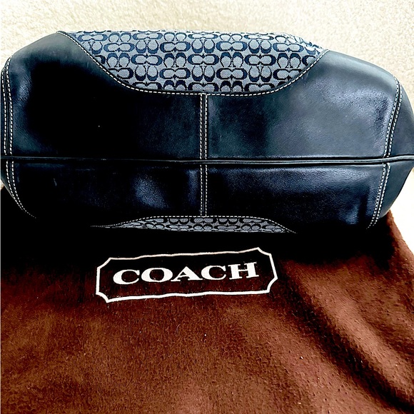Coach Vintage Rare Mini Signature C Jacquard /Leather Bag in Navy Blue - Picture 7 of 16